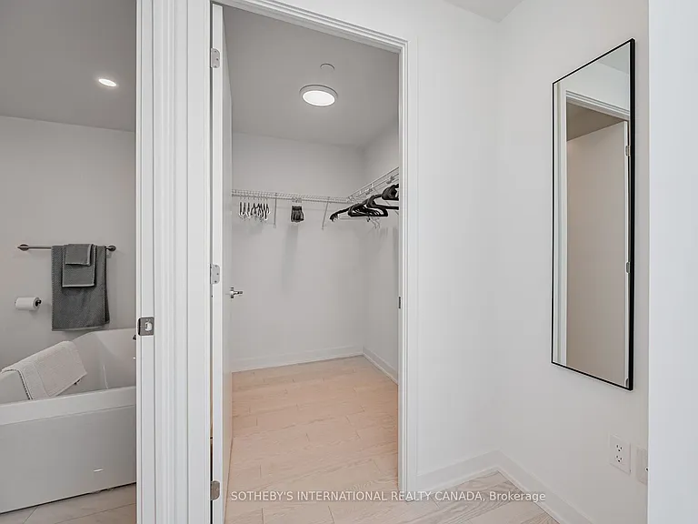 15 Queens Quay E #3403 — Photo 18