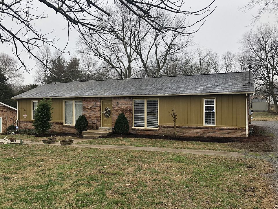 1st image of 140A Hickory Heights Dr