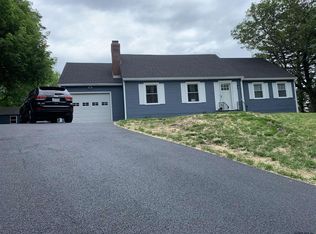 14 Cherry Ln, Troy, NY 12180