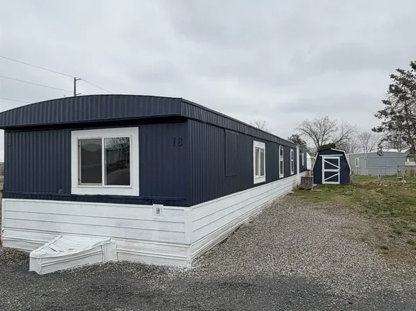 31404 E Kennedy Rd #18, Benton City, WA 99320