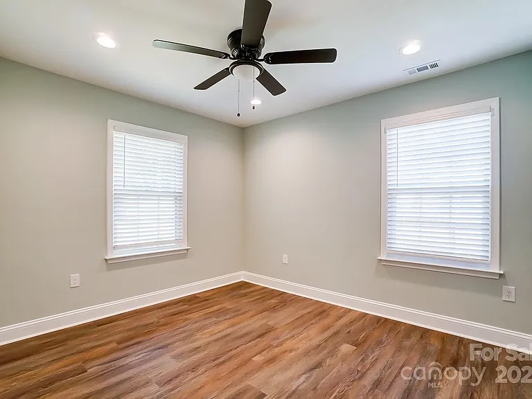 1101 Cherry St — Photo 15