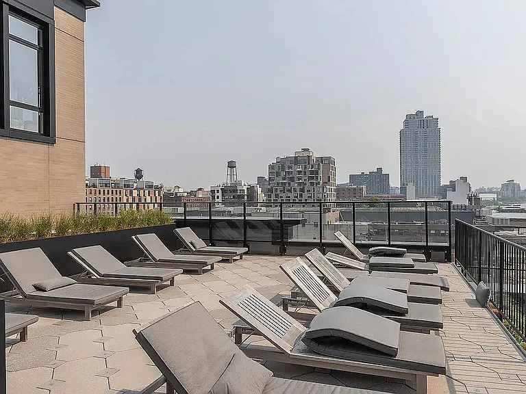 21 India St #D37 — Photo 15