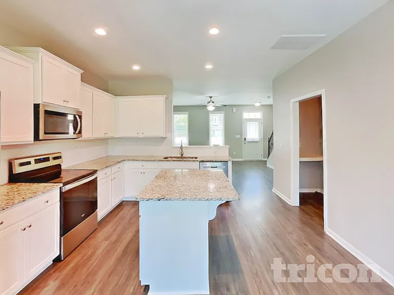 129 Seedling Ct — Photo 5