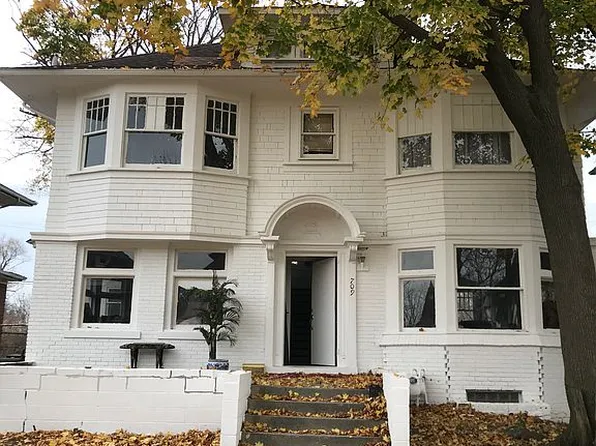 709 Lawrence St, Detroit, MI 48202