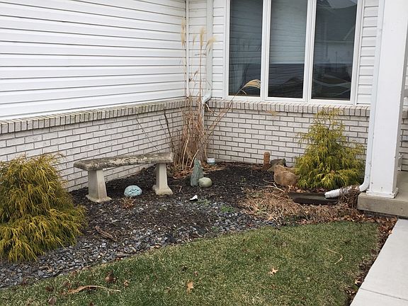 4th image of 4265 Townhouse Dr #B