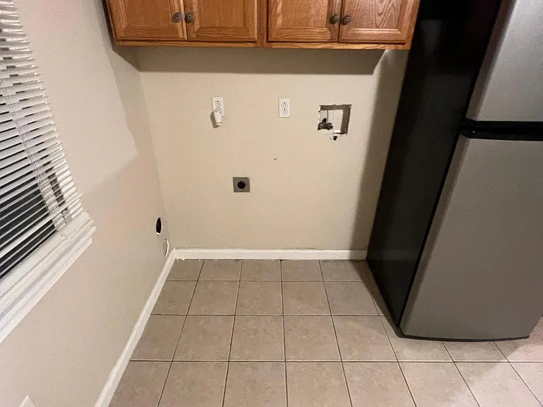 1130 Luzerne St #3 — Photo 8