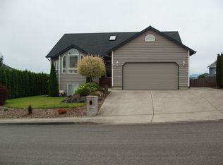 640 E Pioneer Loop, La Center, WA