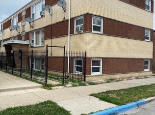 5812 W 16th St #2N, Cicero, IL 60804