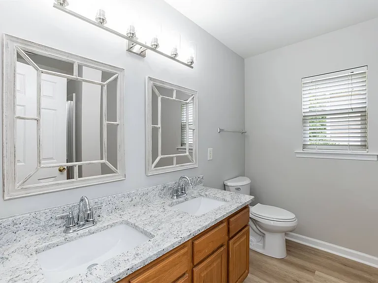 3010 Remington Oaks Cir — Photo 23