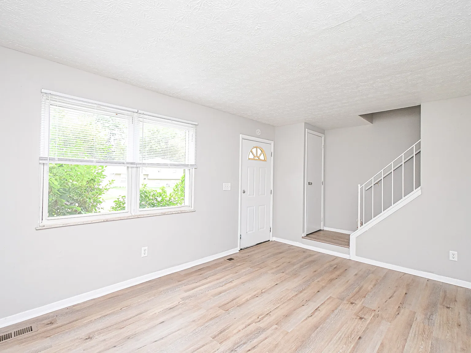 10925 Birchridge Drive - 1 — Photo 4
