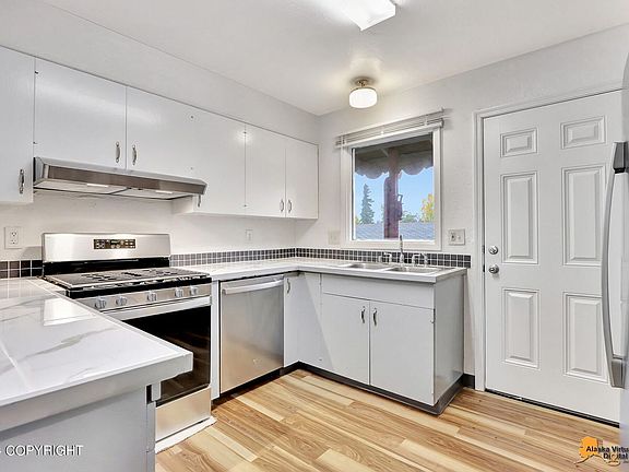 3rd image of 6500 E 10th Ave #1