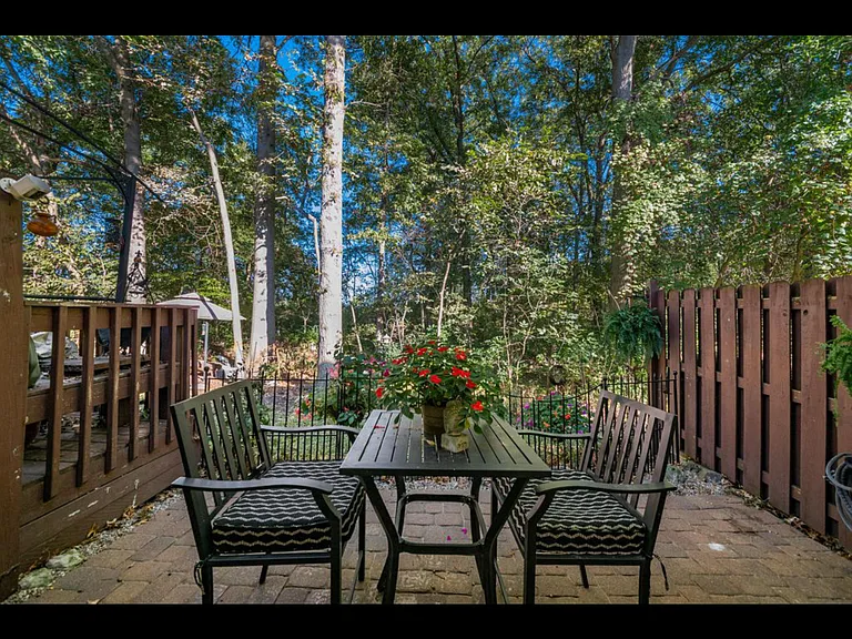 8158 Newark Ave #16 — Photo 2
