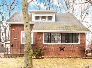 555 S Main St, Farmington, IL 61531