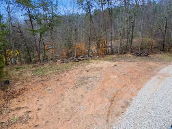 1637 High Rock Rd, Stanton, KY 40380