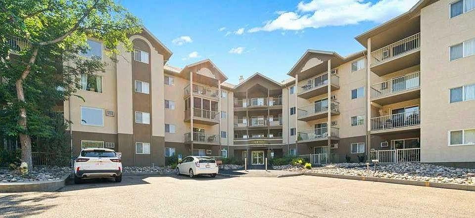 1st image of 245 NW Red Deer Dr SW #202