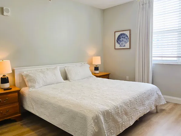 630 S Sapodilla Avenue #521, West Palm Beach, FL 33401