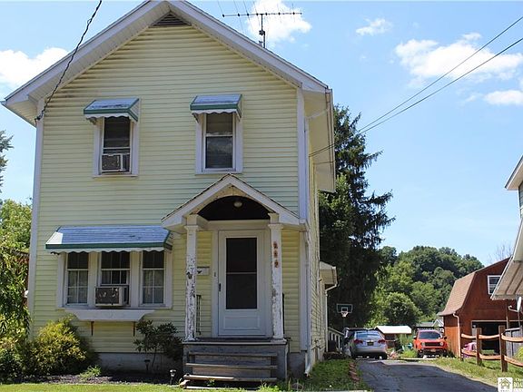 4th image of 219 Jamestown St
