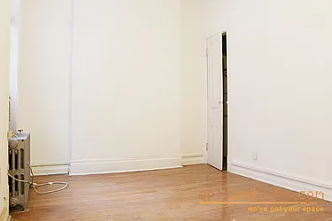 Rented by aptsandlofts.com