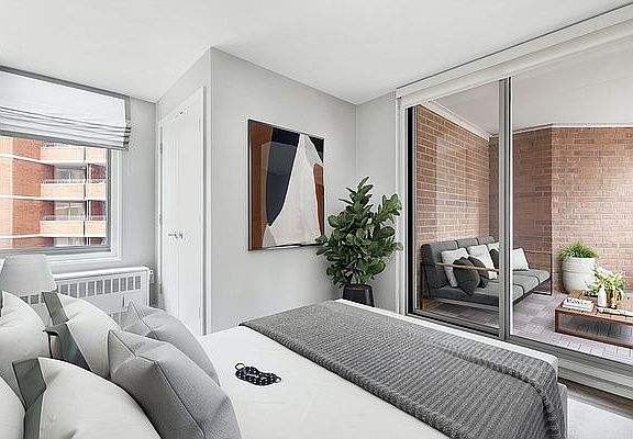 4th image of 470 2nd Ave APT 19E
