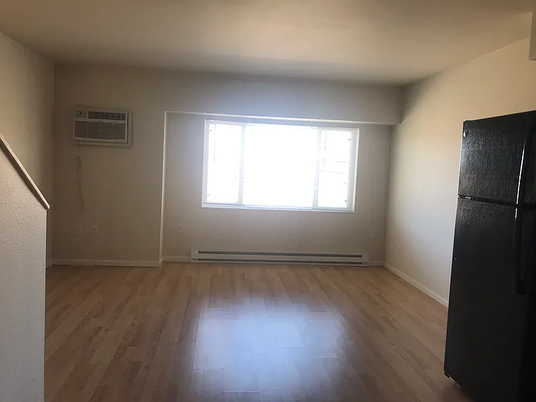 Living Room_03292021