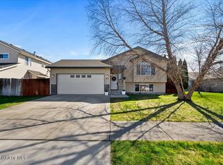 3473 E White Sands Ln, Post Falls, ID 83854