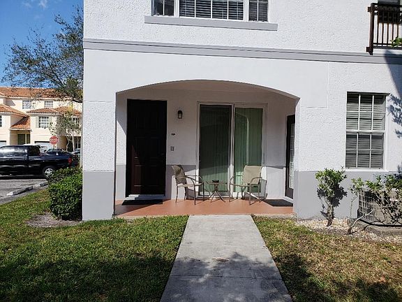 2nd image of 781 SW 148th Ave APT 1515