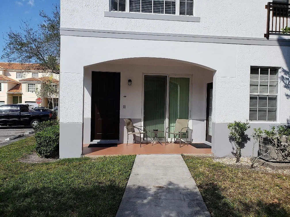 Building Photo - 781 SW 148th Ave #1515