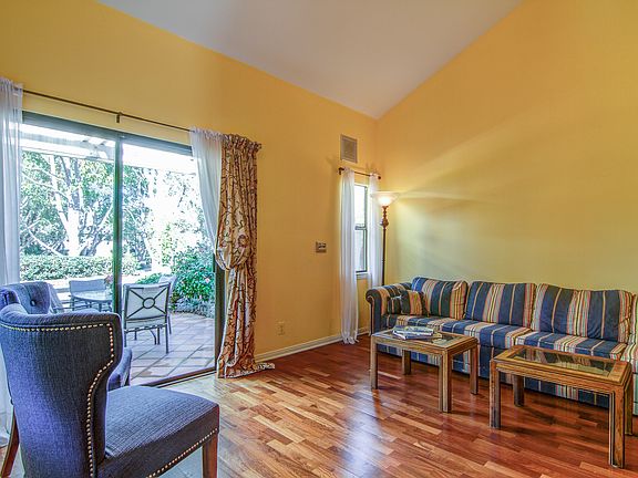 5th image of 31 Laguna Ct