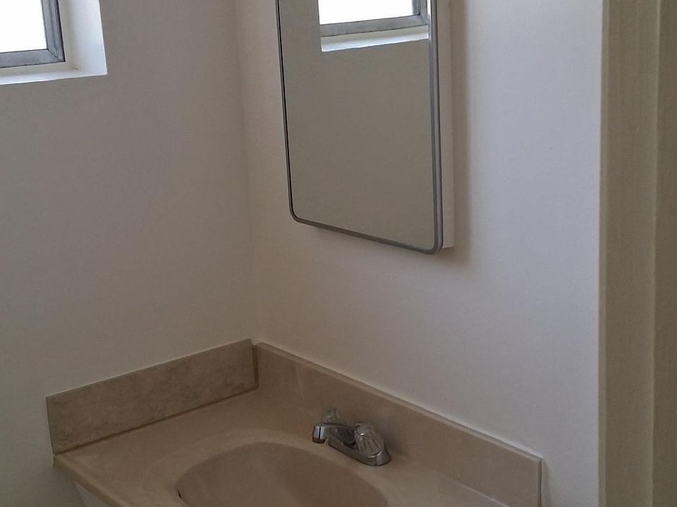 1st image of 8685 Mellmanor Dr APT A
