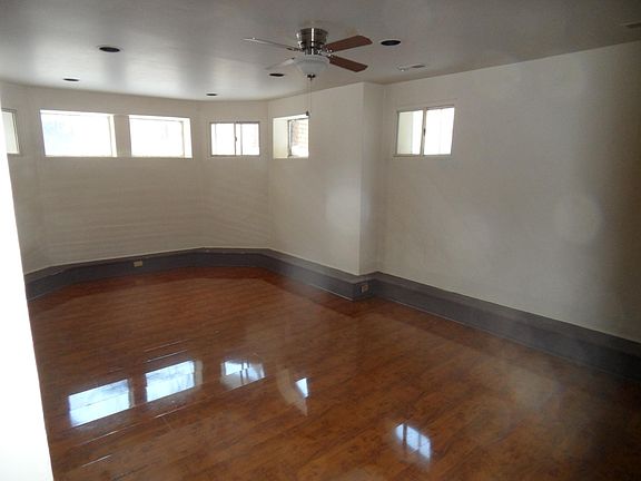 2nd image of 2031 W Morse Ave #G