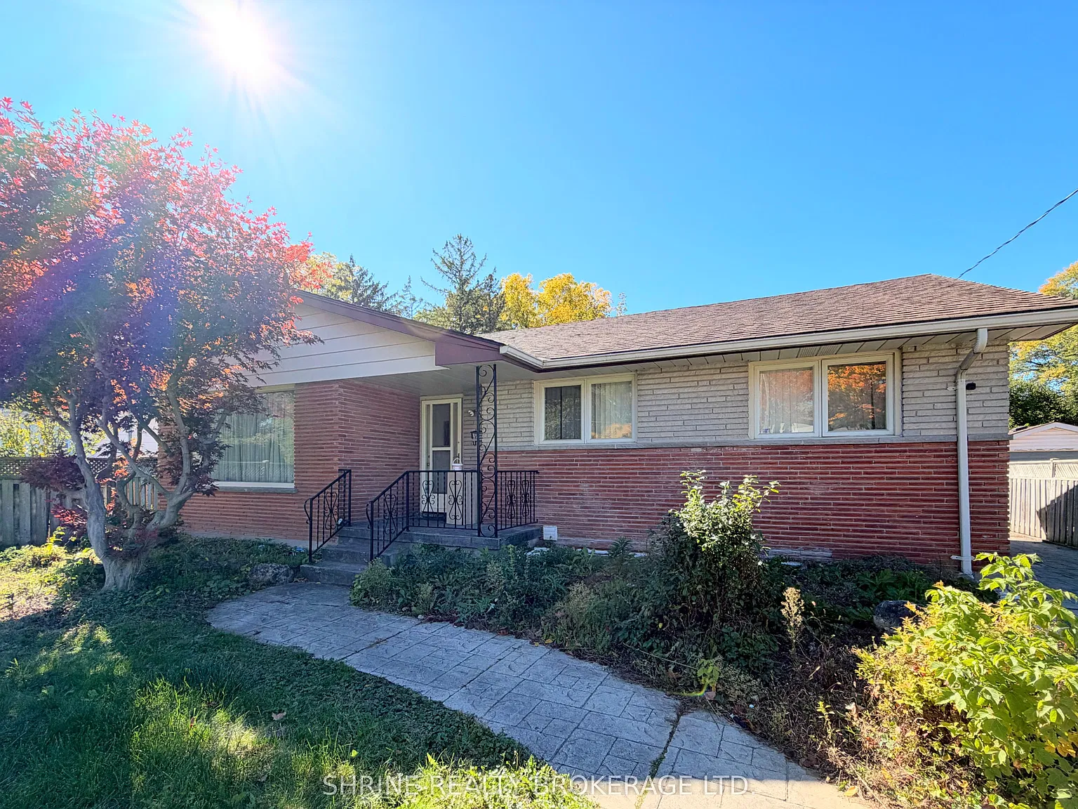 3 bed, $2,300 — Photo 2