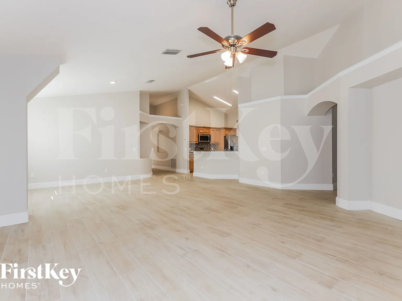 3 bed, 2.0 bath, 2442 sqft, $2,875 — Photo 3