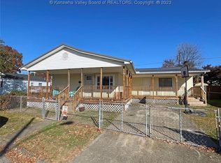 1918 McKinley Ave, Saint Albans, WV 25177