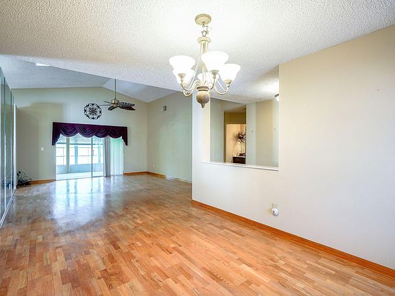 3rd image of 6006 Travelers Way NW