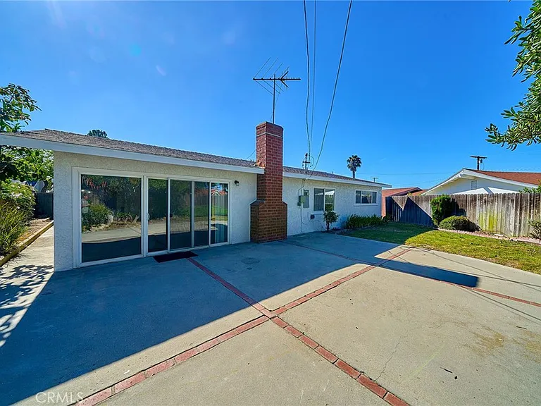 27916 Alvarez Dr — Photo 7