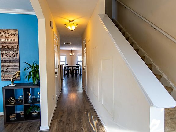 3rd image of 424 Maypop Ln