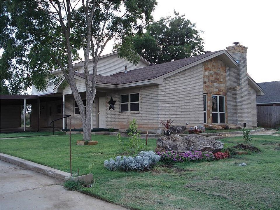 1st image of 4404 SE 31st St