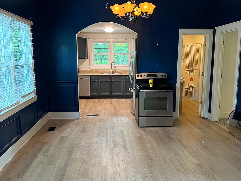 2229 Belvoir Ave — Photo 3