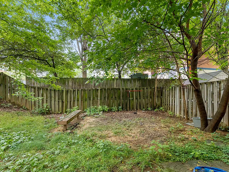 1501 N Rambling Way — Photo 13