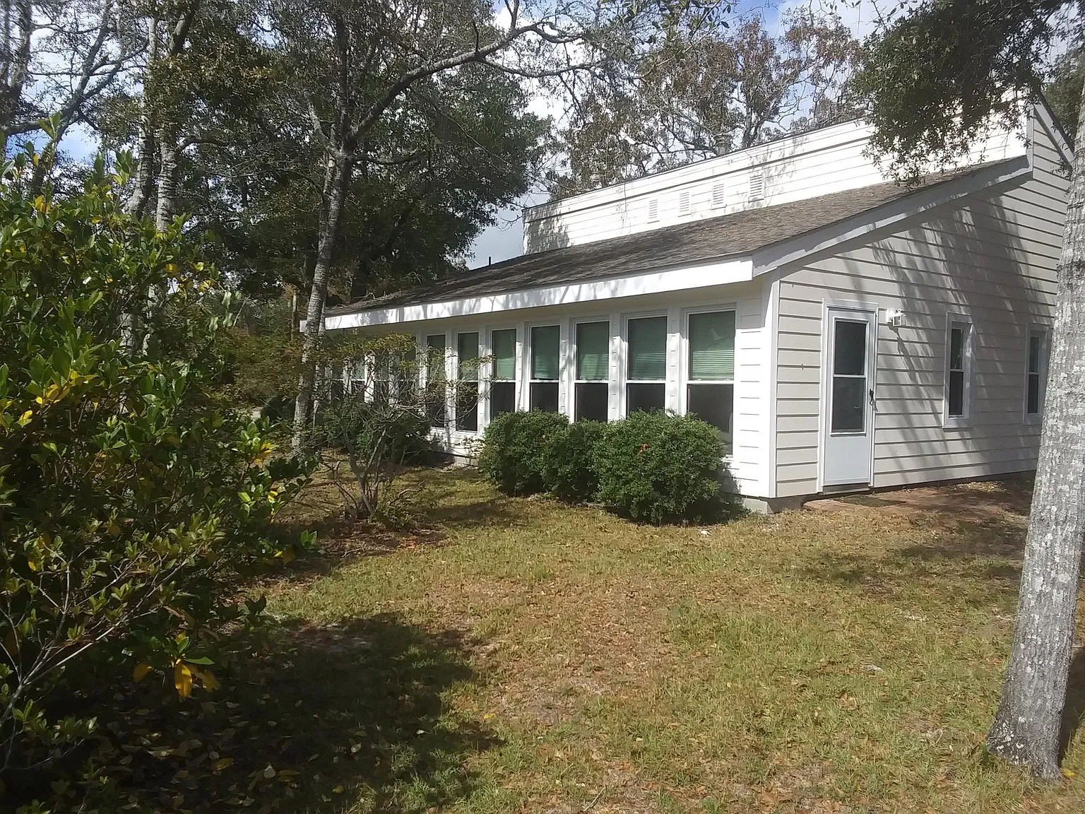 2 bed, 1250 sqft, $1,850 — Photo 2