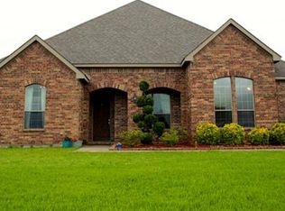 409 Fall Meadow Dr, Sanger, TX 76266