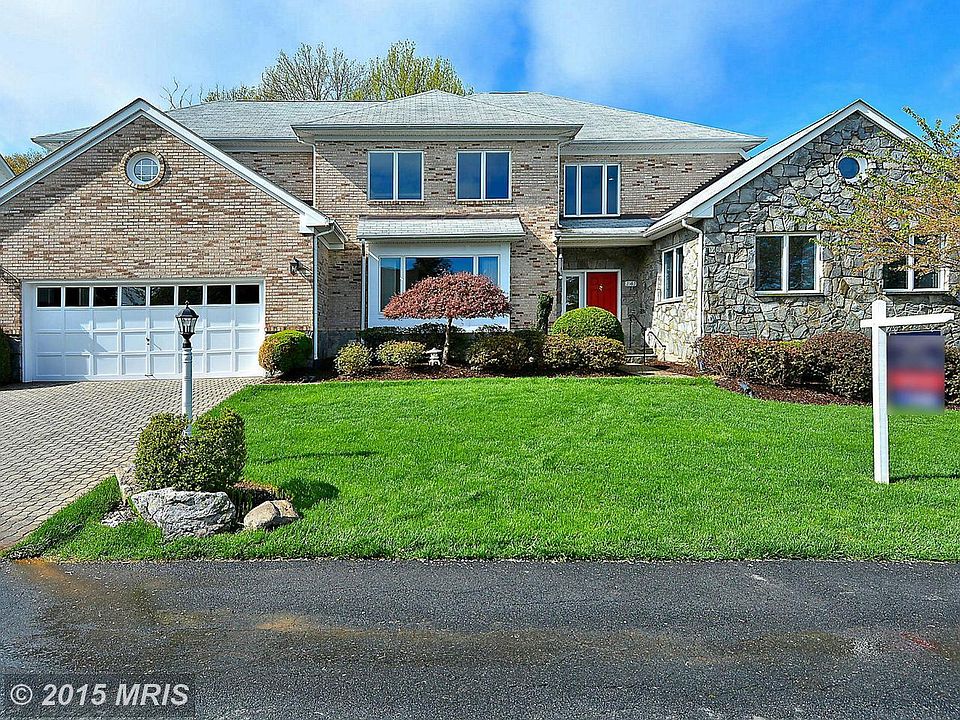 1st image of 2163 Bonaventure Dr