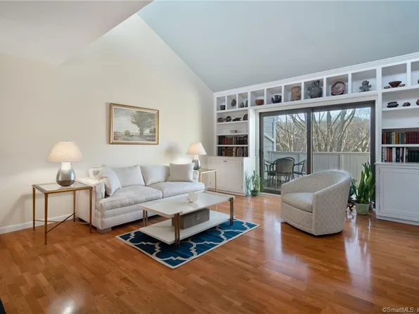 118 Rowayton Woods Drive #118, Norwalk, CT 06854