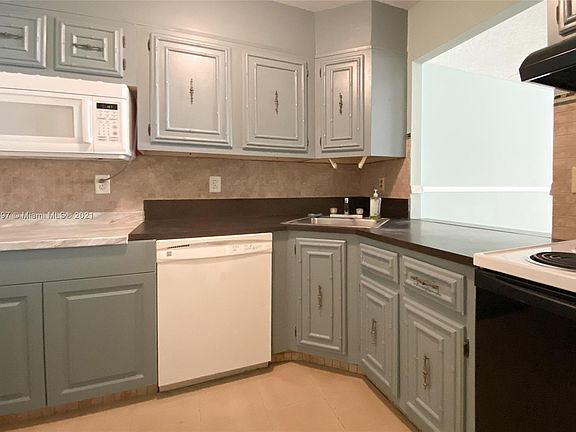 3rd image of 801 Three Islands Blvd APT 215