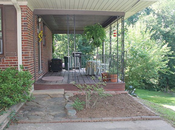 2nd image of 163 Cumberland Dr
