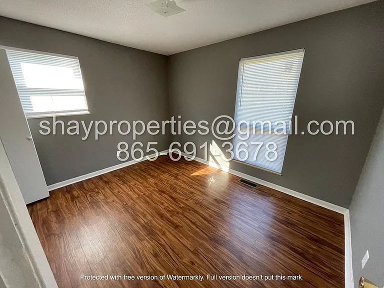 8220 Fallen Rock Dr — Photo 17