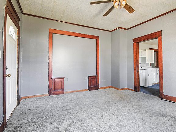 5th image of 1126 Franklin St