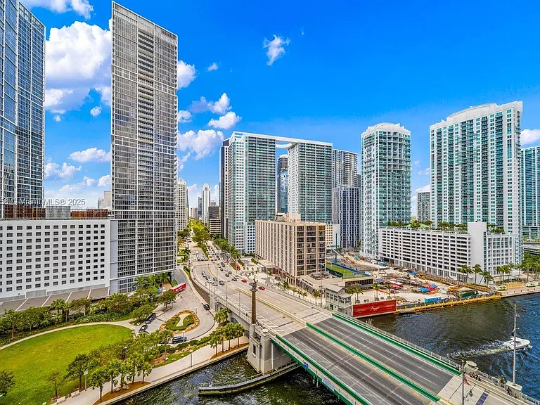 200 Biscayne Boulevard Way #1406 — Photo 24