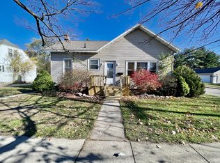 2096 Bourdon St, Muskegon, MI 49441