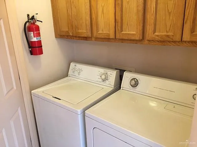 2 bed, 2.0 bath, 3779 sqft, $825 — Photo 4